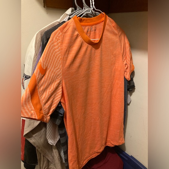 Nike Dri Fit Strike - Picture 1 of 4